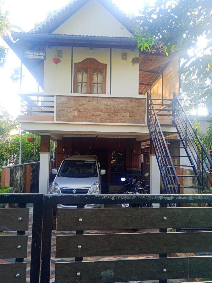 Vintage Inn Homestay شاطئ شيراي المظهر الخارجي الصورة