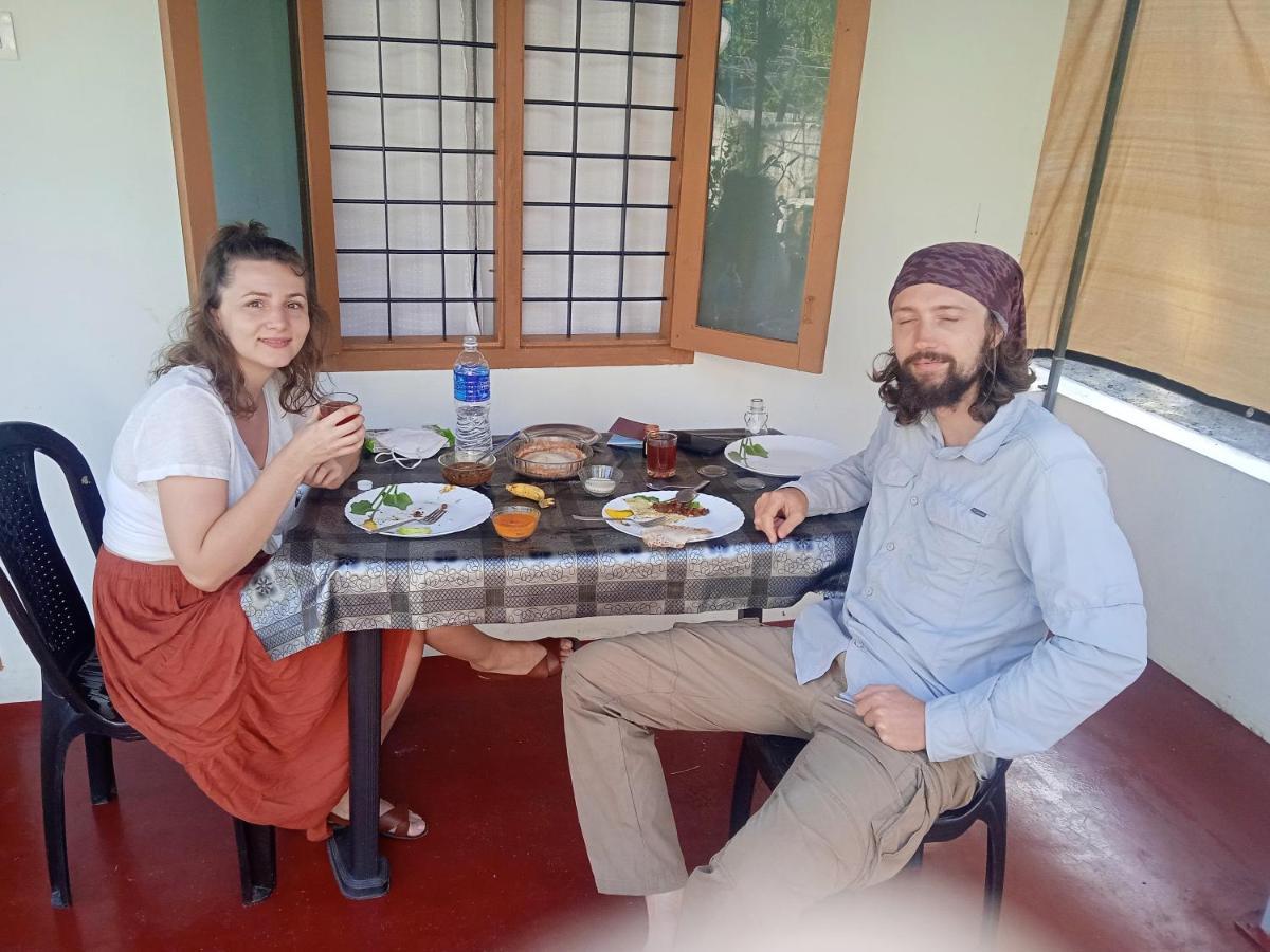 Vintage Inn Homestay شاطئ شيراي المظهر الخارجي الصورة
